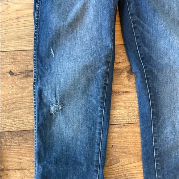Madewell Distressed Blue Ankle Jeans - Picture 5 of 9